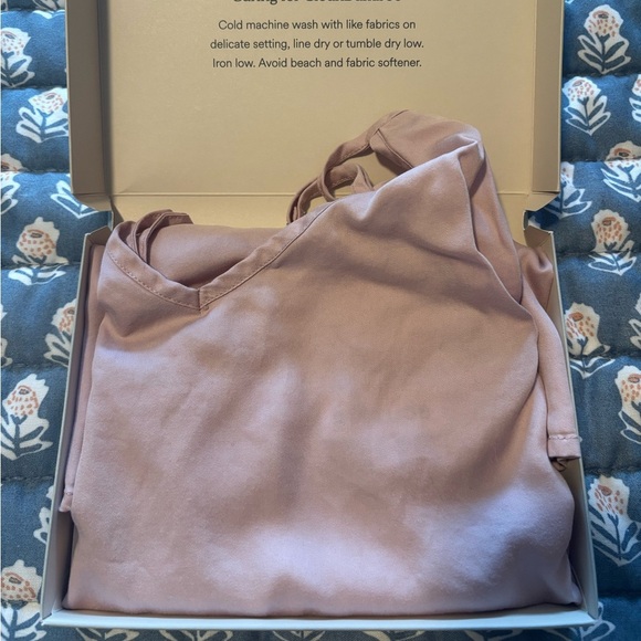 🌿NWT Ettitude Bamboo Women's Cami, Pick Lg (Ocean) or XL (Onyx OR Rose) 💤 - Picture 6 of 12